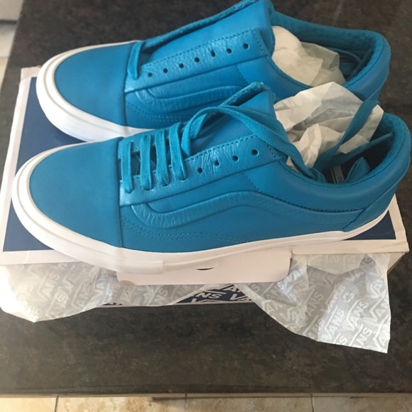 Men’s Old School Vans - Picture 2 of 4